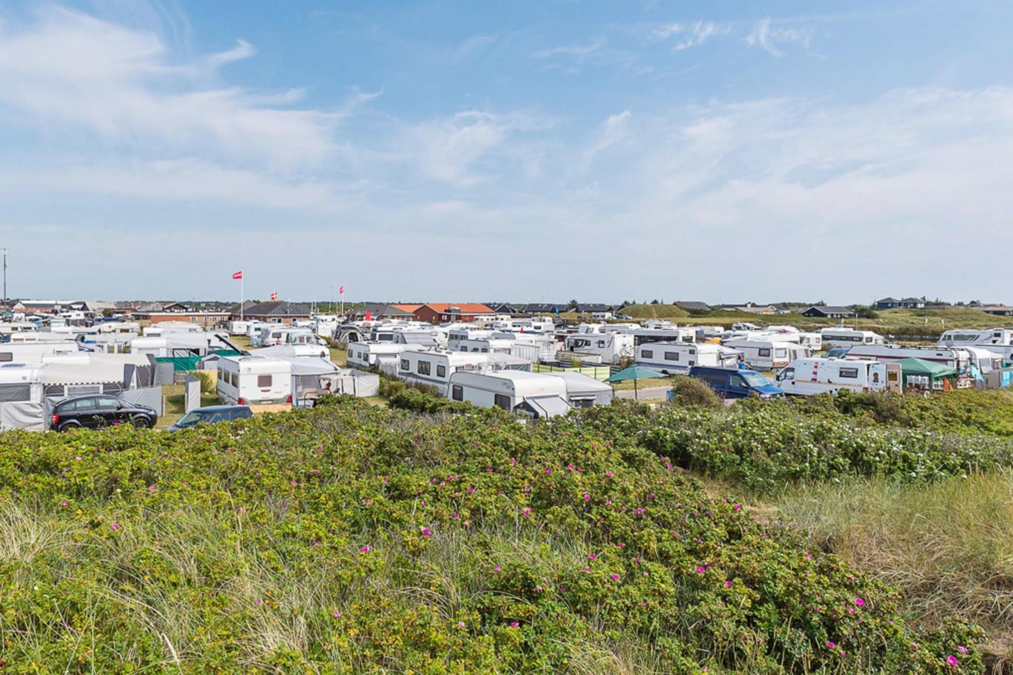 First Camp Lakolk Strand Camping Экстерьер фото